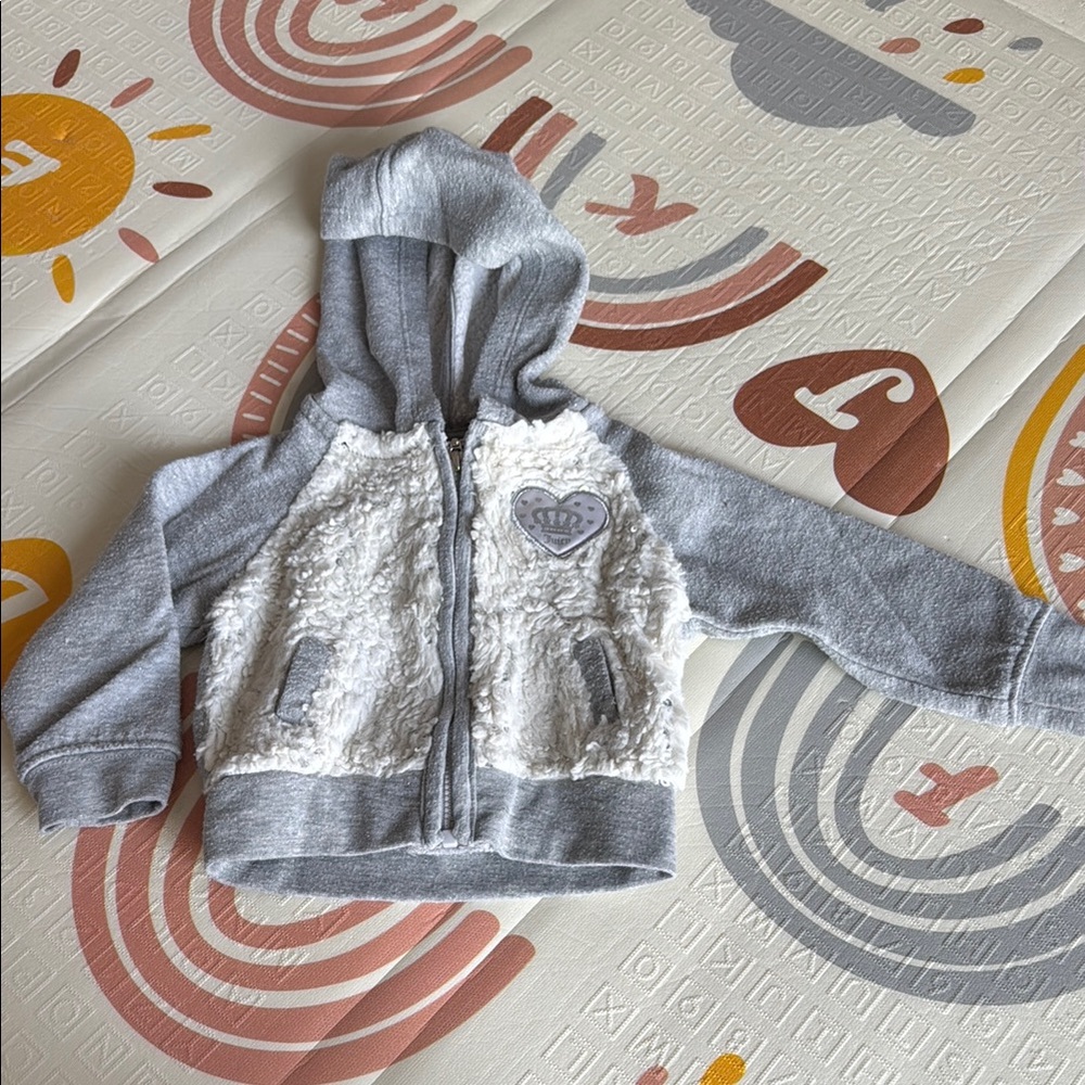 GUC JUICY Cozy Gray and White Kids Hoodie SZ 12 mos
